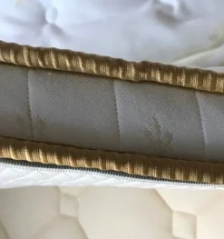 Materasso Virginia matrimoniale, molle insacchettate artigianali. Comfort eccezionale!