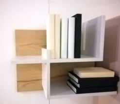 Mensola modello Asia in stile moderno di Doimo cityline in offerta