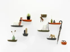 Mensola modello Corniches in stile design di  a prezzi outlet