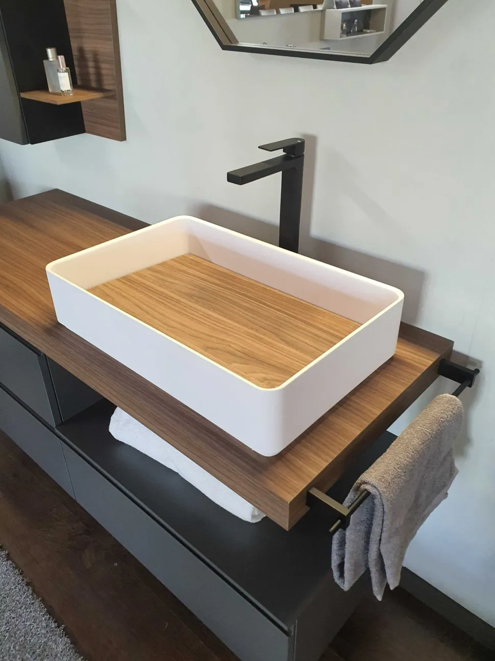 Mobile bagno Baxar Surf grigio fumè IN OFFERTA OUTLET