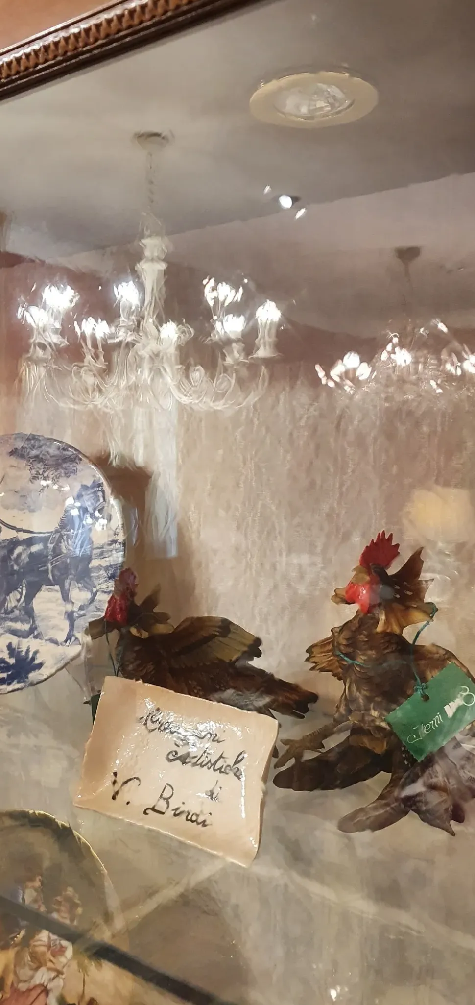 Mobile d'antiquariato modello Vetrina cristalliera in ciliegio a PREZZO SCONTATO