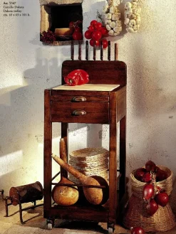 Mobile di Antiquariato in stile arte povera con uno sconto del 60%