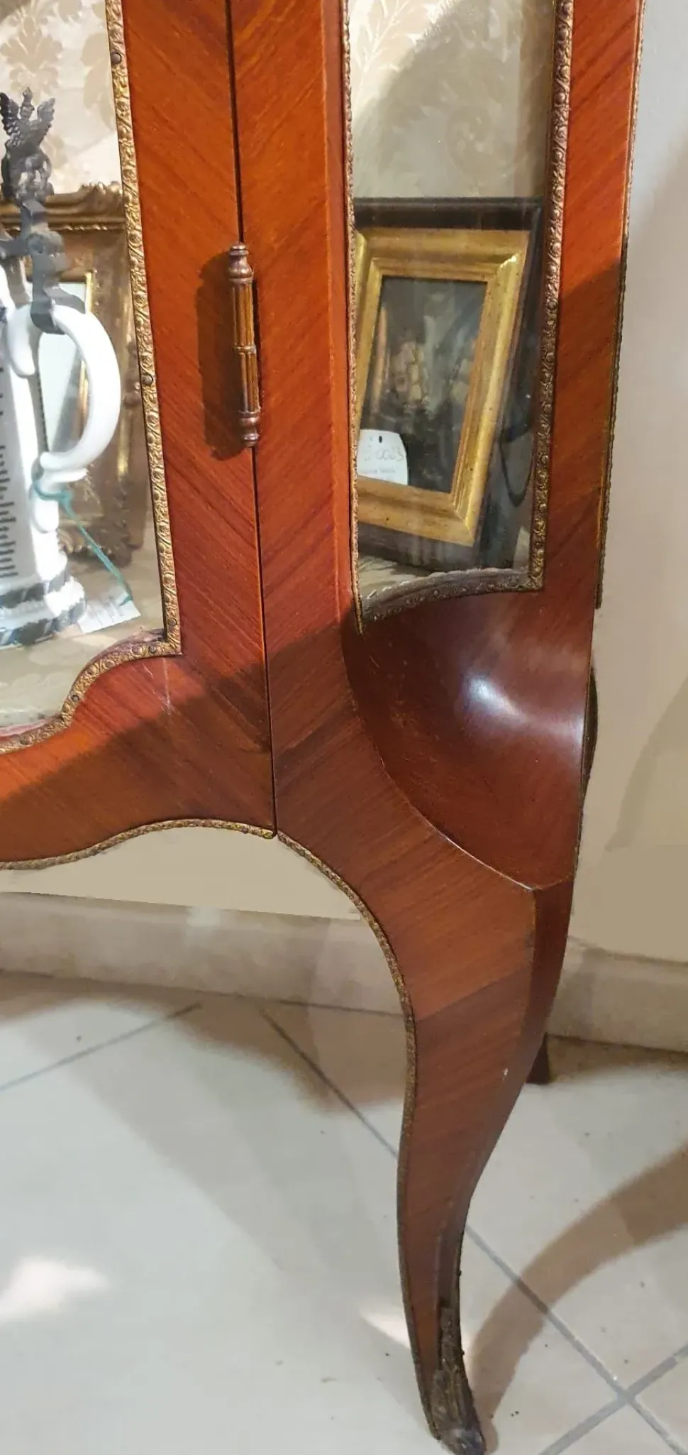 Mobile di Antiquariato in stile luigi xv con uno sconto del 31%