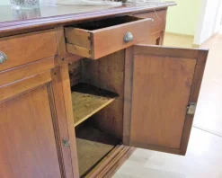 Mobile di Antiquariato in stile arte povera con un ribasso imperdibile