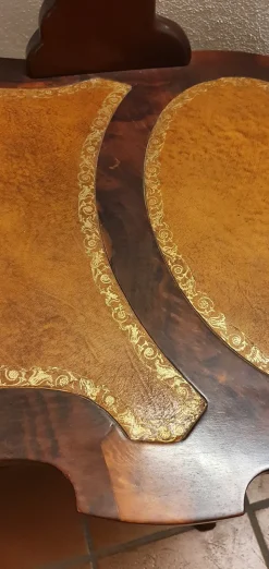 Mobile di Antiquariato in stile neoclassico Radica di noce con specchio a prezzo Outlet