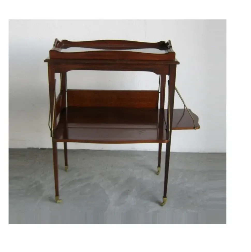 Mobile di Antiquariato in stile neoclassico con un ribasso del 50%