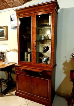 Mobile di antiquariato modello Vetrina provasi in radica di mirto in offerta