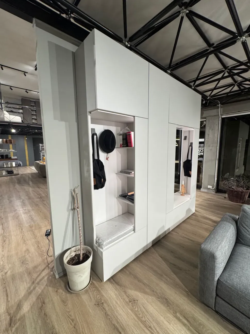 Mobile ingresso modello Roomy moderno di Caccaro a prezzo ribassato