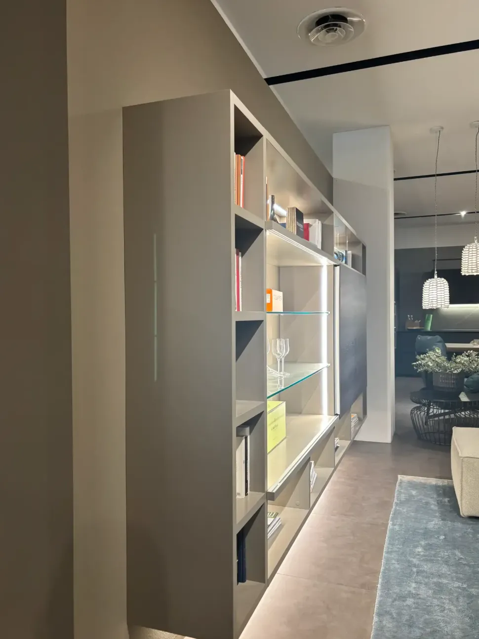 Mobile soggiorno modello Mobile presotto sospeso pari e dispari di Presotto scontato -53%