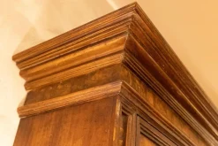 Mobile soggiorno modello Mobile sacrestia  noce massello  di Collezione esclusiva a PREZZI OUTLET