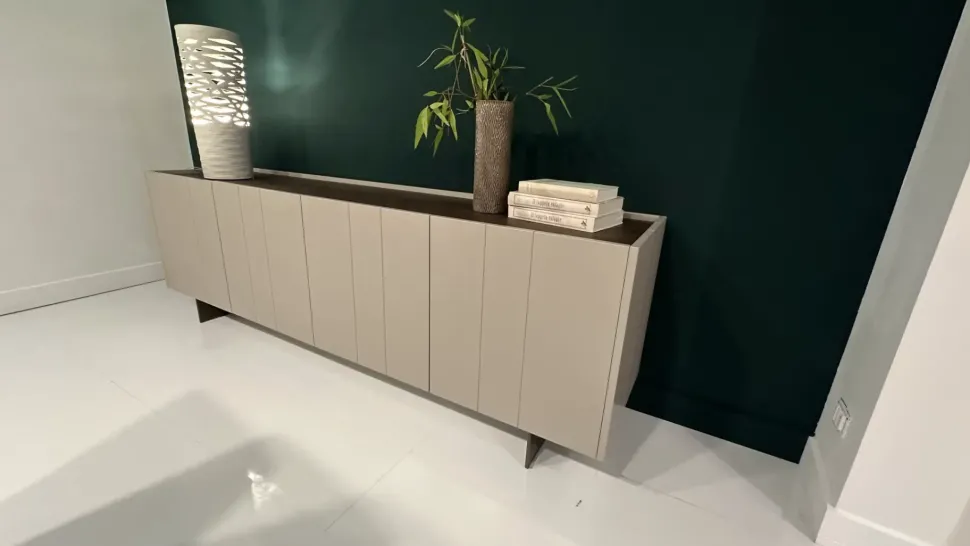 Mobile soggiorno modello Stripe di Novamobili a PREZZI OUTLET