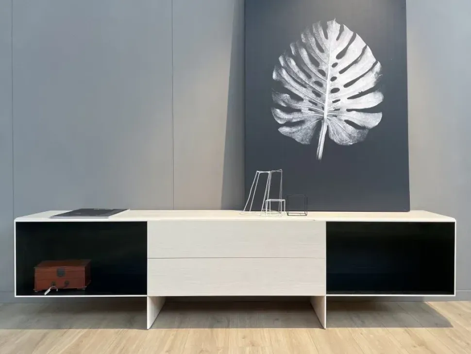 Mobile soggiorno modello Tetrami di B&b italia a PREZZI OUTLET