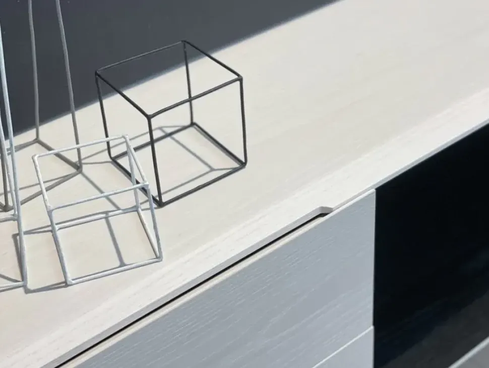 Mobile soggiorno modello Tetrami di B&b italia a PREZZI OUTLET