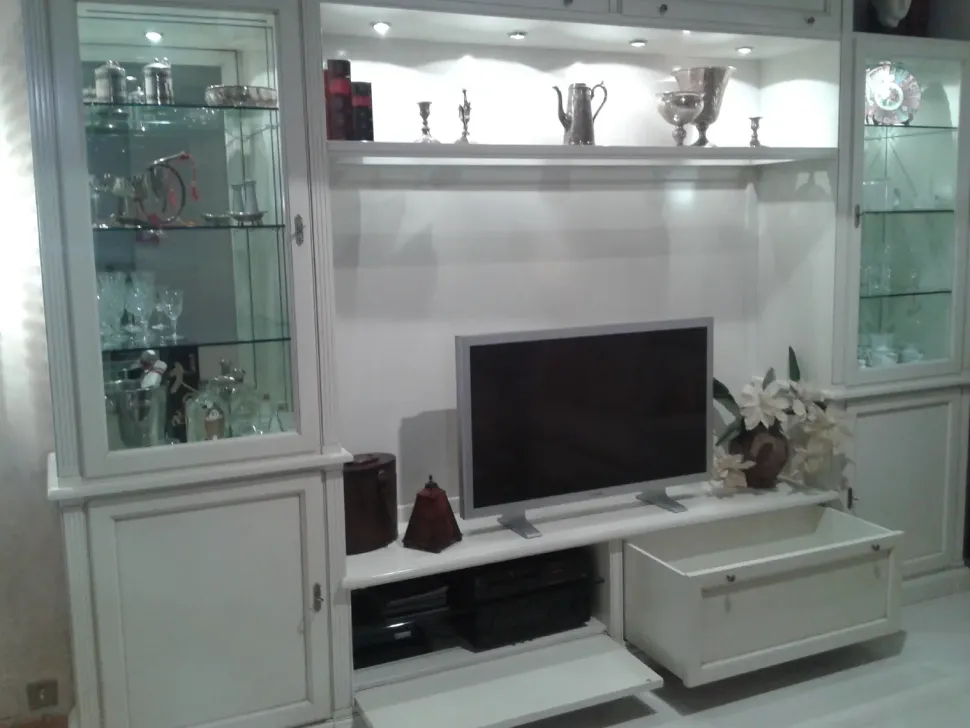 Mobile soggiorno modello Prestige mobile boiserie di Prestige a PREZZI OUTLET