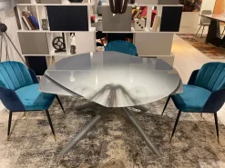 Offerta Outlet: Tavolo ovale in vetro D9039, Collezione esclusiva. Scopri ora!