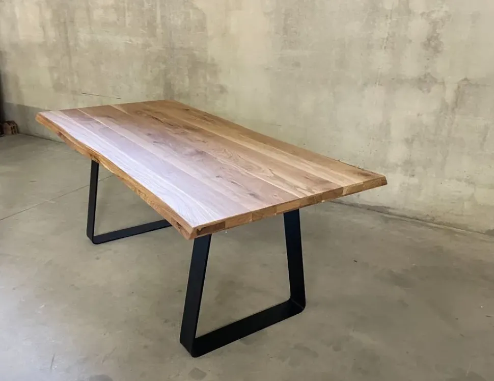 Offerta Outlet: Tavolo rettangolare in legno Industrial. Esclusiva Collezione!