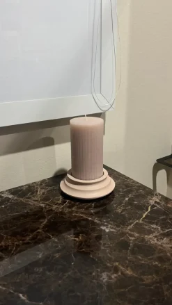 Oggettistica Candela dorica con piatto bassa di Artigianale a PREZZI OUTLET