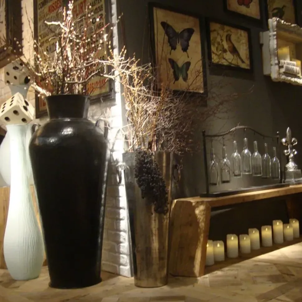 Oggettistica classica Grande vaso di Dialma brown scontata del 30%