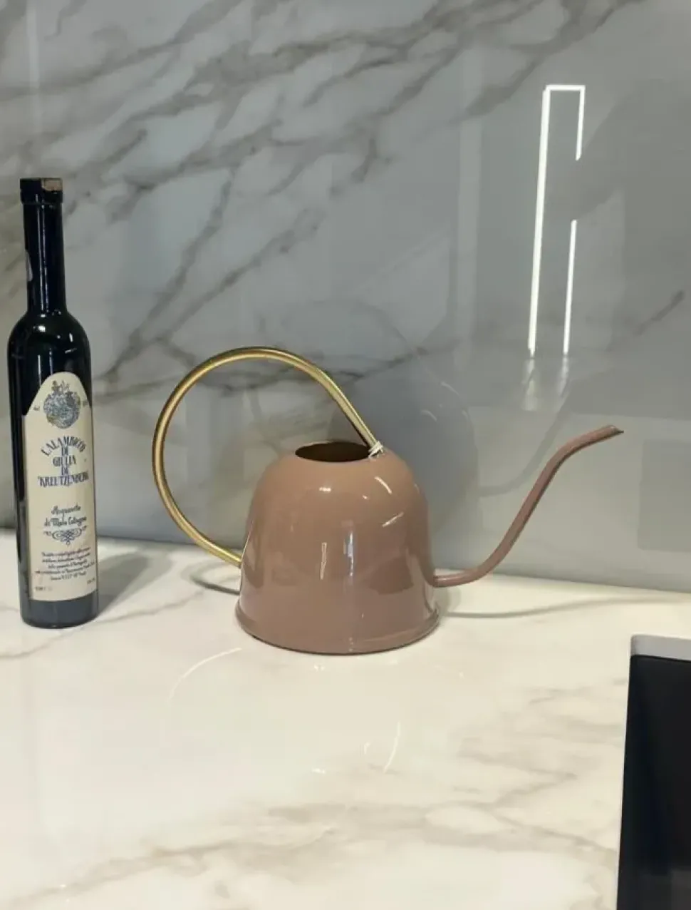 Oggettistica design Annaffiatoio rosa di Artigianale a prezzo ribassato