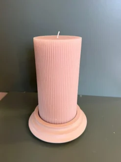 Oggettistica design Candela dorica con piatto alta di Artigianale a prezzo ribassato