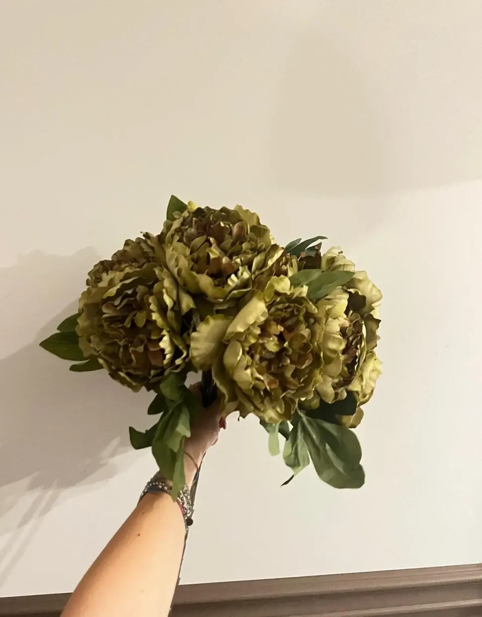 Oggettistica design modello Peonie fiori finti a prezzo conveniente