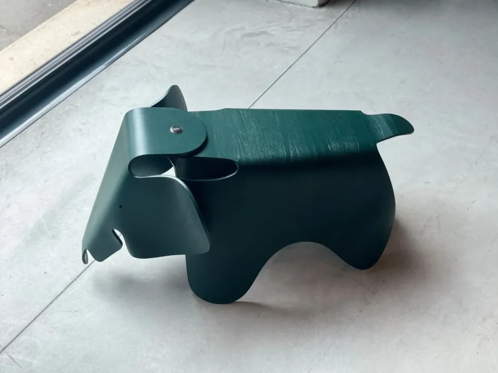 Oggettistica design modello Vitra-elephant di Molteni & c scontata