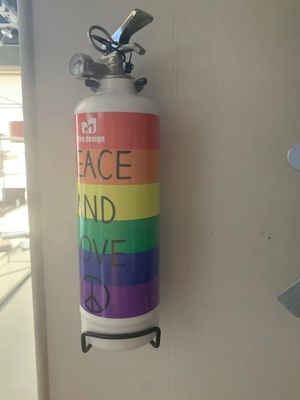 Oggettistica Estintori in metallo Artigianale con forte sconto