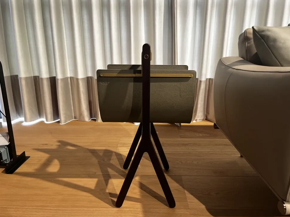 Oggettistica modello Ren di Poltrona frau a prezzo scontato