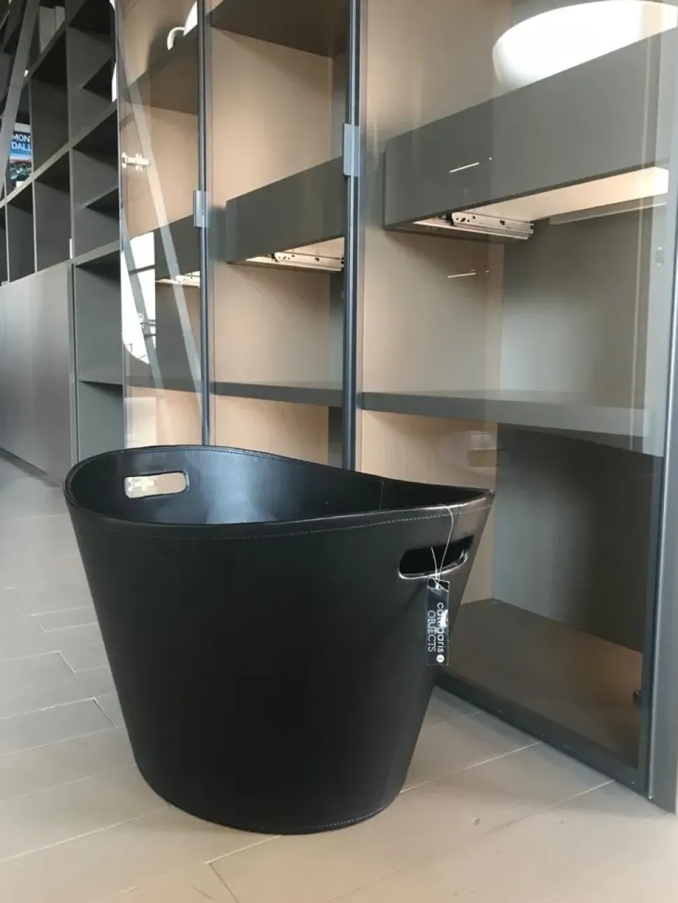 Oggettistica moderna Portaoggetti modello basket di Calligaris