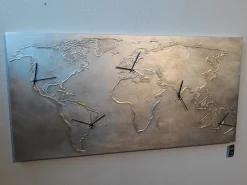 Oggettistica Orologio silver world Pintdecor a prezzo ribassato