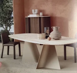 Outlet: Tavolo in legno ellittico Blow ovale. Esclusiva offerta!