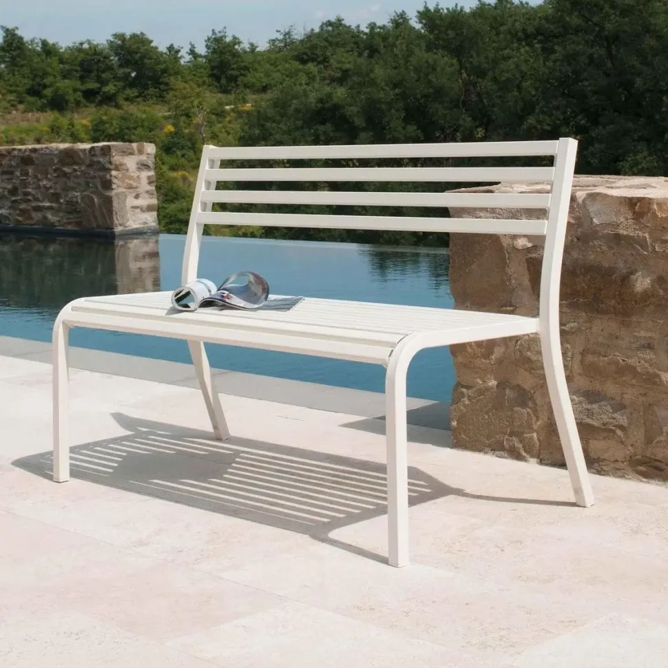 Panca da esterni segno Emu a prezzo scontato