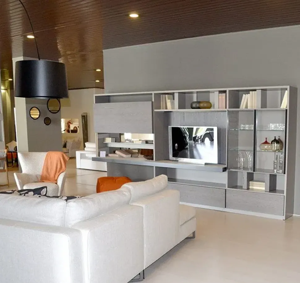 Parete attrezzata 505 di Molteni & c scontata del 40%