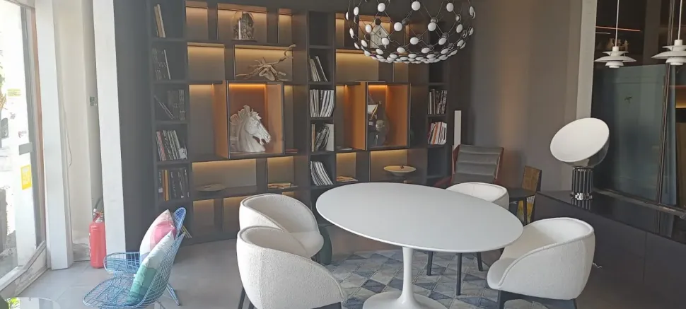 Parete attrezzata 505 up della marca Molteni & c con un ribasso esclusivo