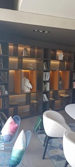 Parete attrezzata 505 up della marca Molteni & c con un ribasso esclusivo