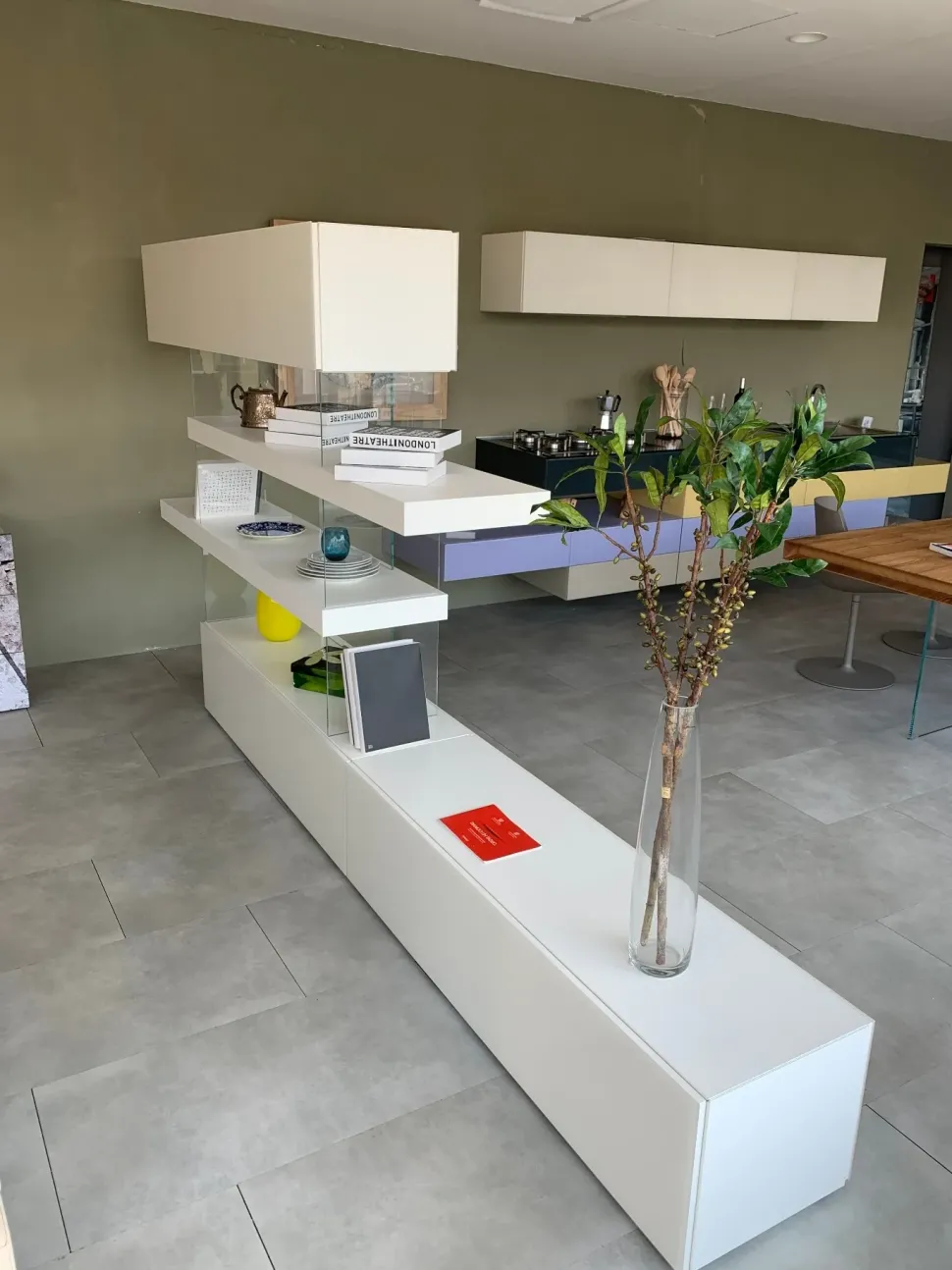 Parete attrezzata Air storage del brand Lago con un ribasso esclusivo