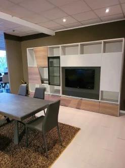 Parete attrezzata Diagonal 2021 di Tomasella in OFFERTA OUTLET