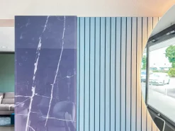 Parete attrezzata Entrata blu con specchio di Mobilgam scontata del 35%