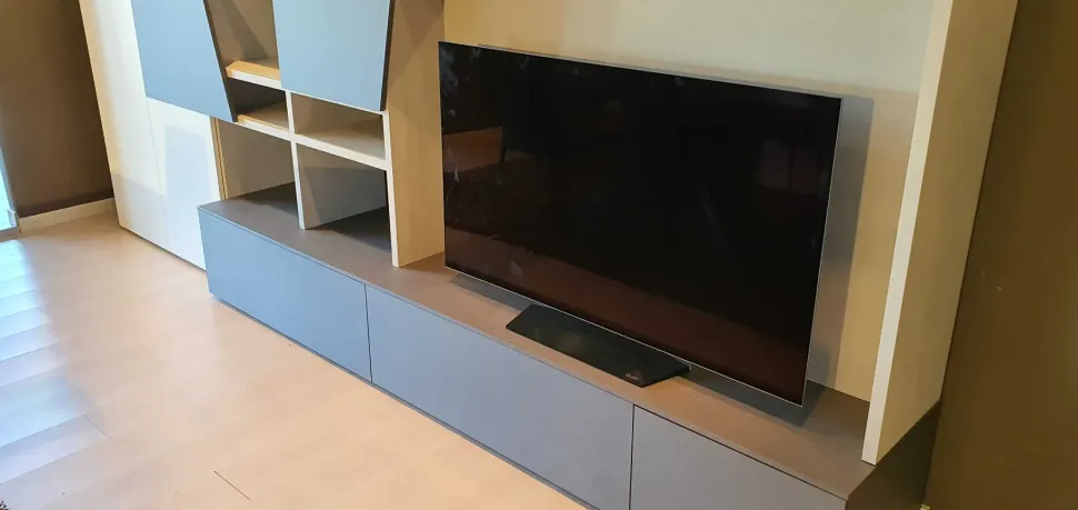 Parete attrezzata in stile design Diagonal 2020 di Tomasella in Offerta Outlet