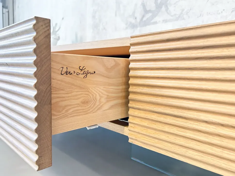 Parete attrezzata in stile moderna Parete tv di Devina nais a prezzo Outlet