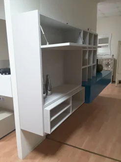 Parete attrezzata Living system di Novamobili scontata del 70%