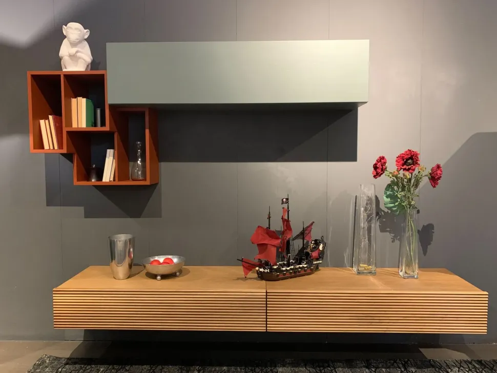 Parete attrezzata modello Composizione zero.16 di Devina nais: richiedi il prezzo