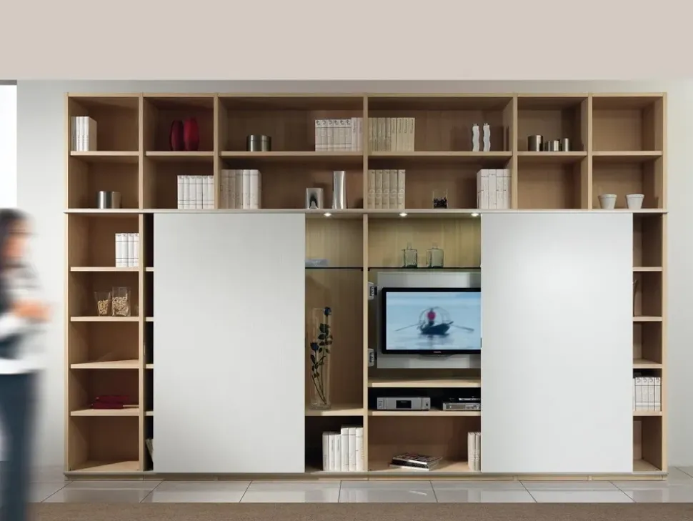 Parete attrezzata Parete-attrezzata mod.delo in tamburato scontata del 30% della marca F.lli elli con un ribasso esclusivo