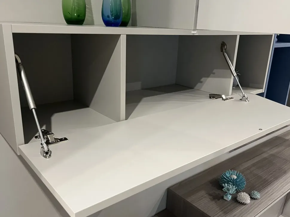 Parete attrezzata Pratico Santalucia in stile moderno a prezzo scontato