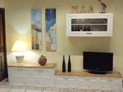 Parete attrezzata Provenzale dell'azienda Fratelli mirandola con uno sconto esclusivo