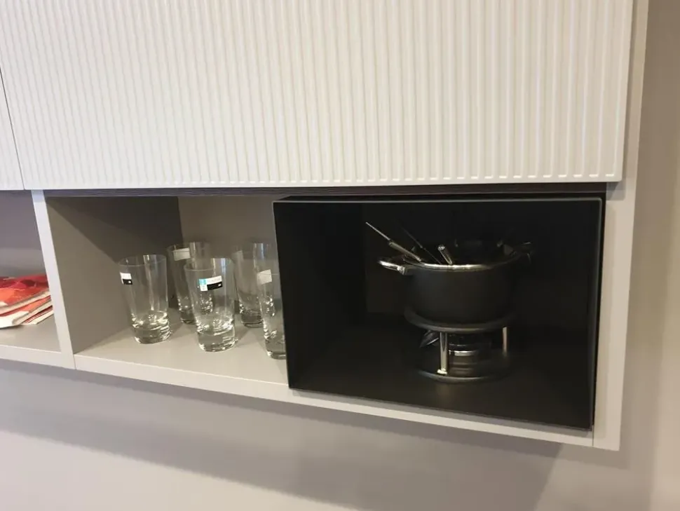 Parete attrezzata Wall 30 dell'azienda Novamobili con uno sconto esclusivo