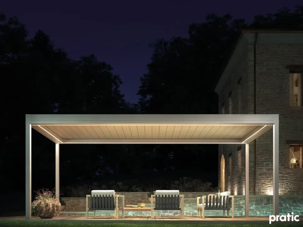 Pergotenda a marchio Pratic modello Opera SCONTATA