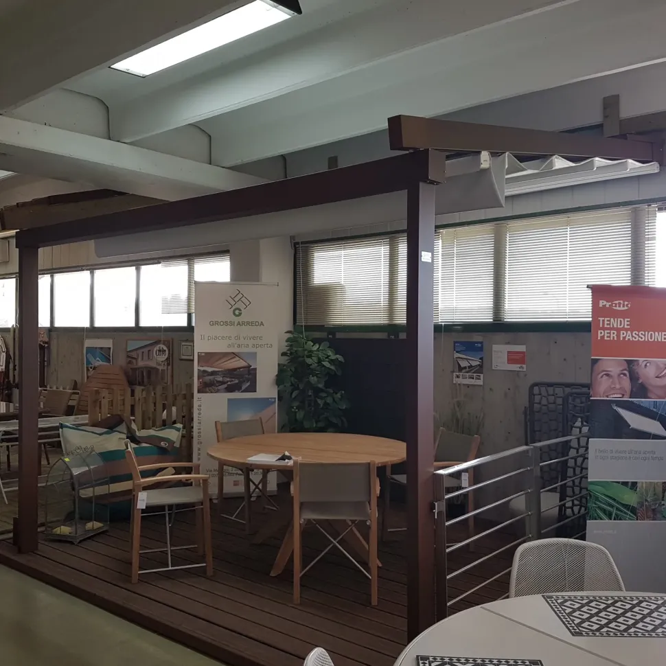 Pergotenda Level a marchio Pratic a prezzi outlet