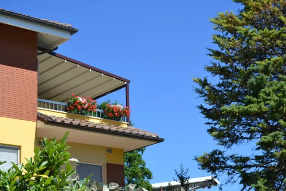 Pergotenda Med jeans gibus 300 x 350 Gibus ad un prezzo mai così vantaggioso