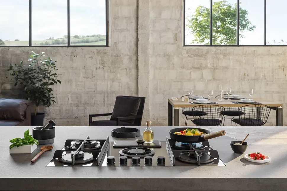 Piano cottura Nikolatesla flame Elica in Offerta Outlet